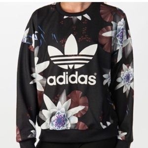 Floral Adidas Woman Crewneck Great condition !